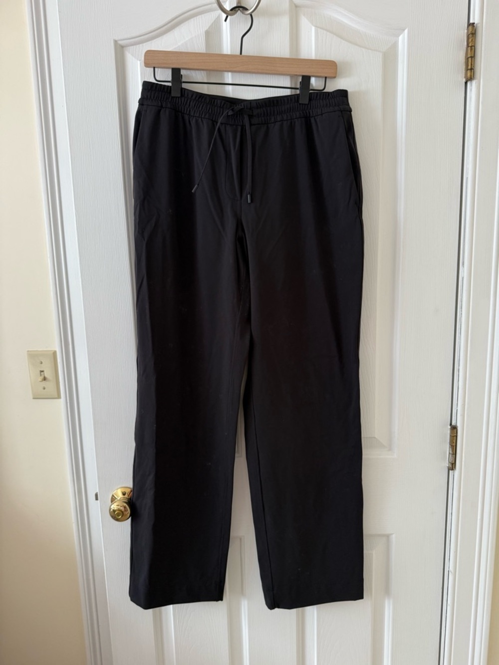 Women’s Black Elastic-Waist Drawstring Pants